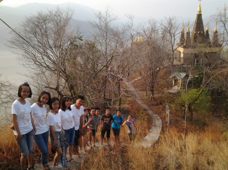 เก็บภาพบนยอดเกาะวัดพระพุทธบาทเขาหนาม